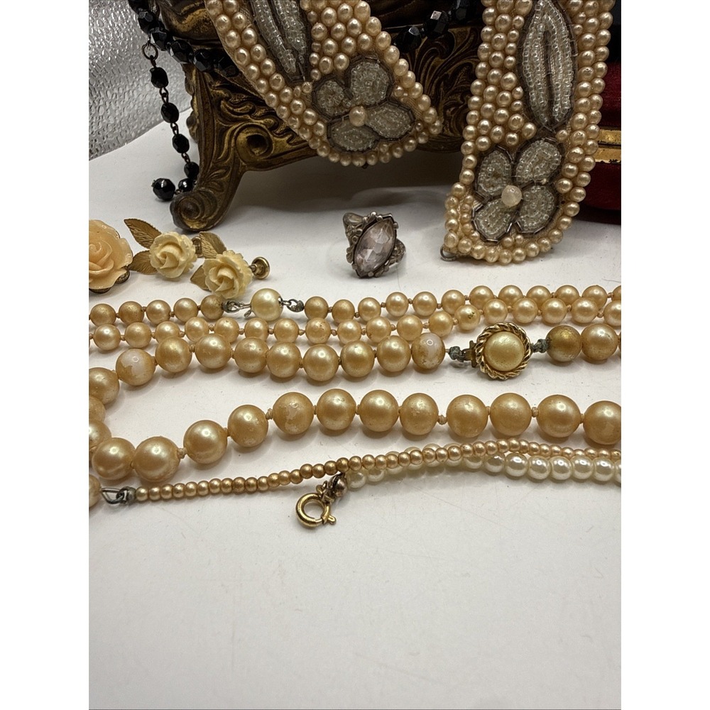Estate Jewelry Lot Pearl Necklaces, Jewelry Boxes, Earrings, Bracelet - Picture 3 of 13
